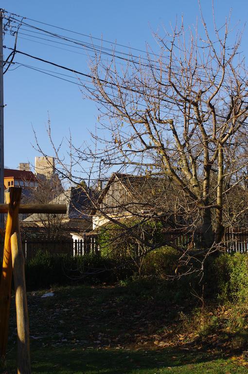 Devenyi Vendeghaz Appartement Csesznek Buitenkant foto